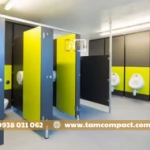 Vì sao các nhà thầu lớn ưu tiên Tấm Compact HPL trong công trình công cộng?