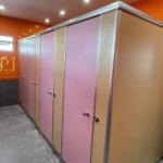 Bàn Giao Công Trình Vách Ngăn Compact Nhà Vệ Sinh Trường Việt Mỹ